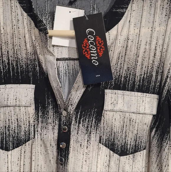 Cocomo Black and White Ombre Blouse SMOKE FREE HOME - Picture 3 of 7